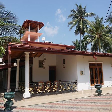 Sampath Villa Алутгама Екстериор снимка